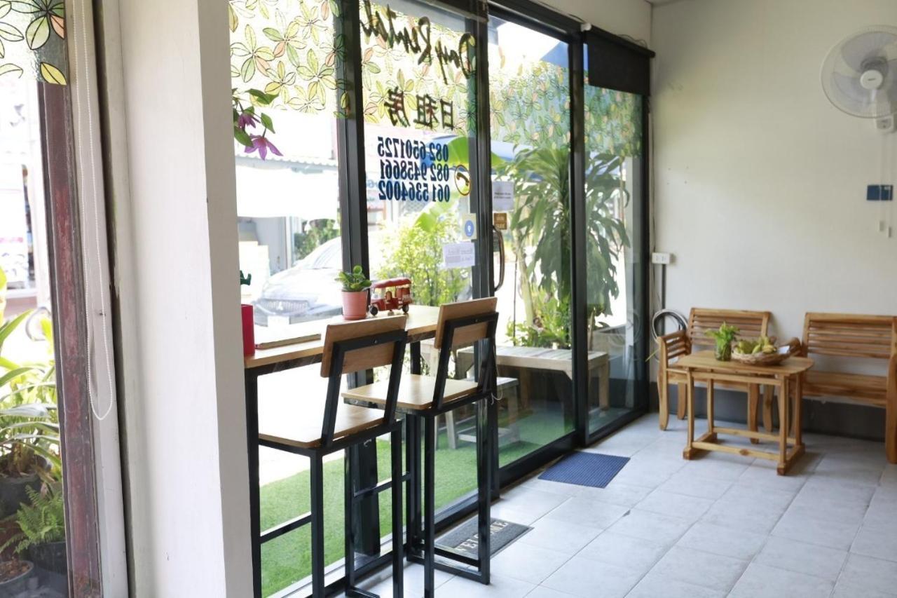 Banana Hostel Donmuang Бангкок Экстерьер фото