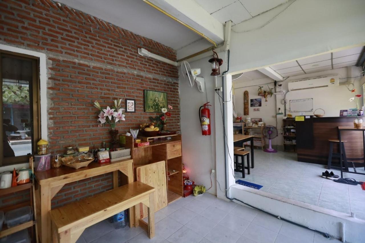 Banana Hostel Donmuang Бангкок Экстерьер фото